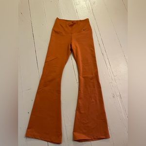 Nike yoga pants